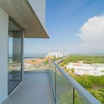 Apartamentos cerca al Mar